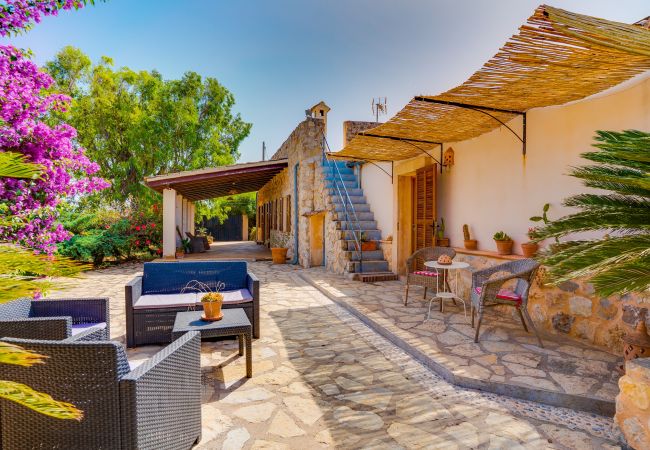 Country house in Inca - PORXET In the heart of the island, an oasis of peace with a swimming pool for 6