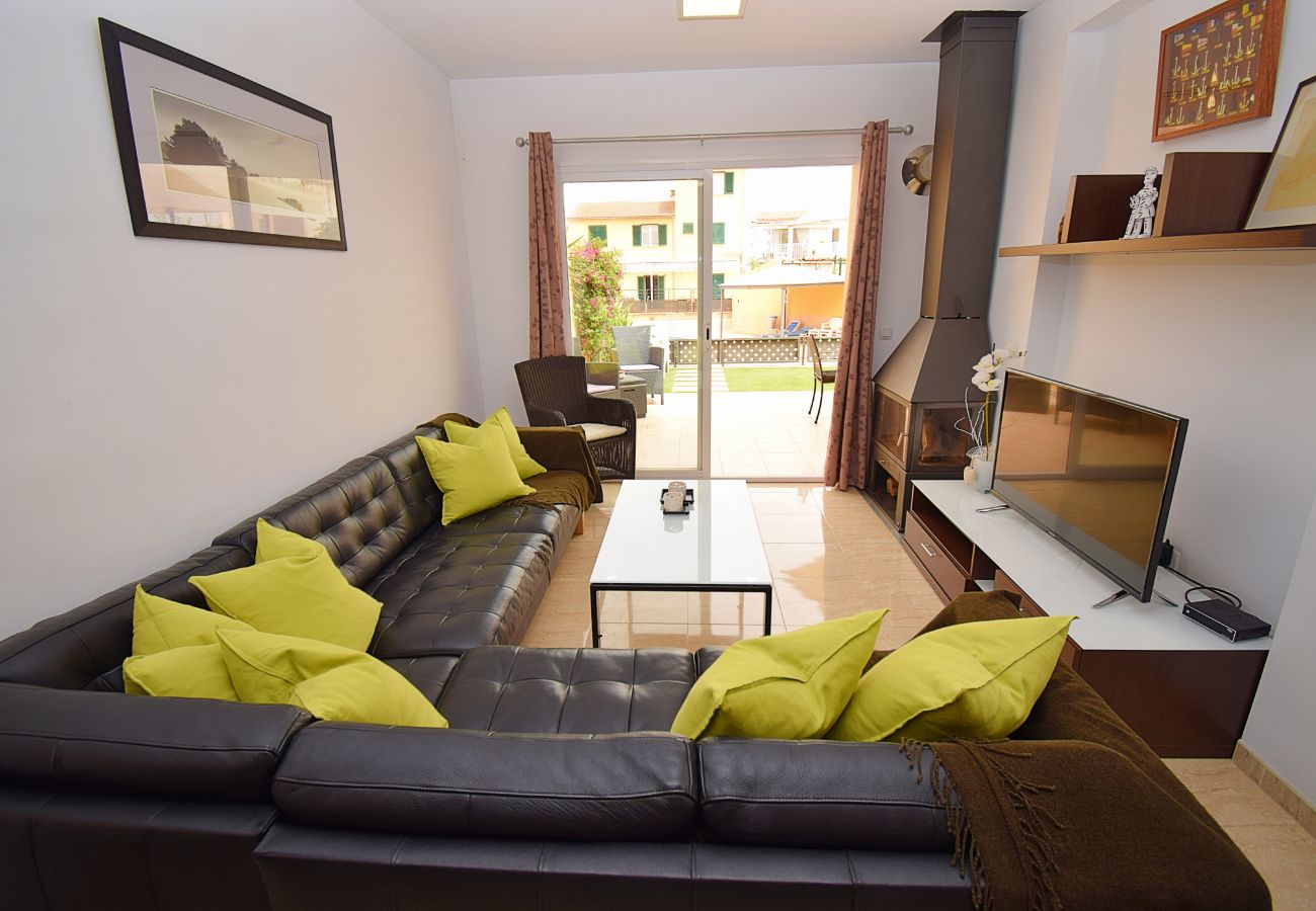 Terraced House in Sa Pobla - 170 Casa Robes Sa Pobla ETV/6652 by Mallorca Charm