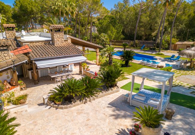 Country house in Alcudia - BON PAS Finca for 6 only 250 meters from the beach