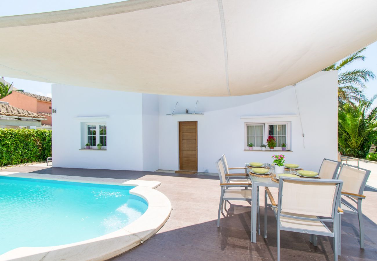 Villa in Alcudia - Villa NICO House for 6 with pool only 500 meters from the beach Alcudia