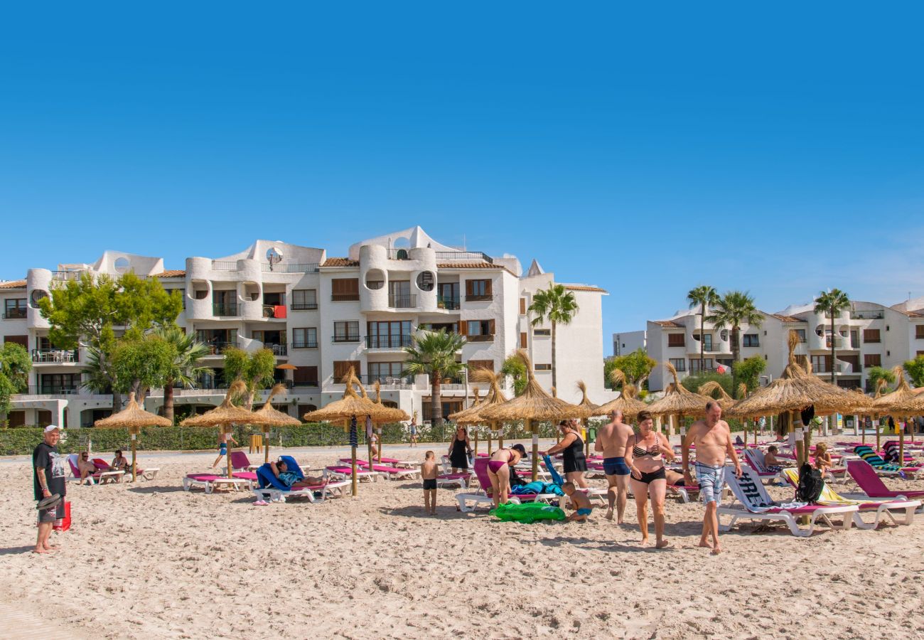 Apartment in Alcudia - CARABELA BEACH for 4 with pool 10 m from the beach