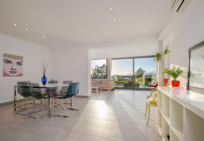 Villa in Playa de Muro - Lake Village (080) Villa in Playa de Muro - Lake Village (080)