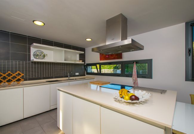 Villa in Playa de Muro - Lake Village (080) Villa in Playa de Muro - Lake Village (080)