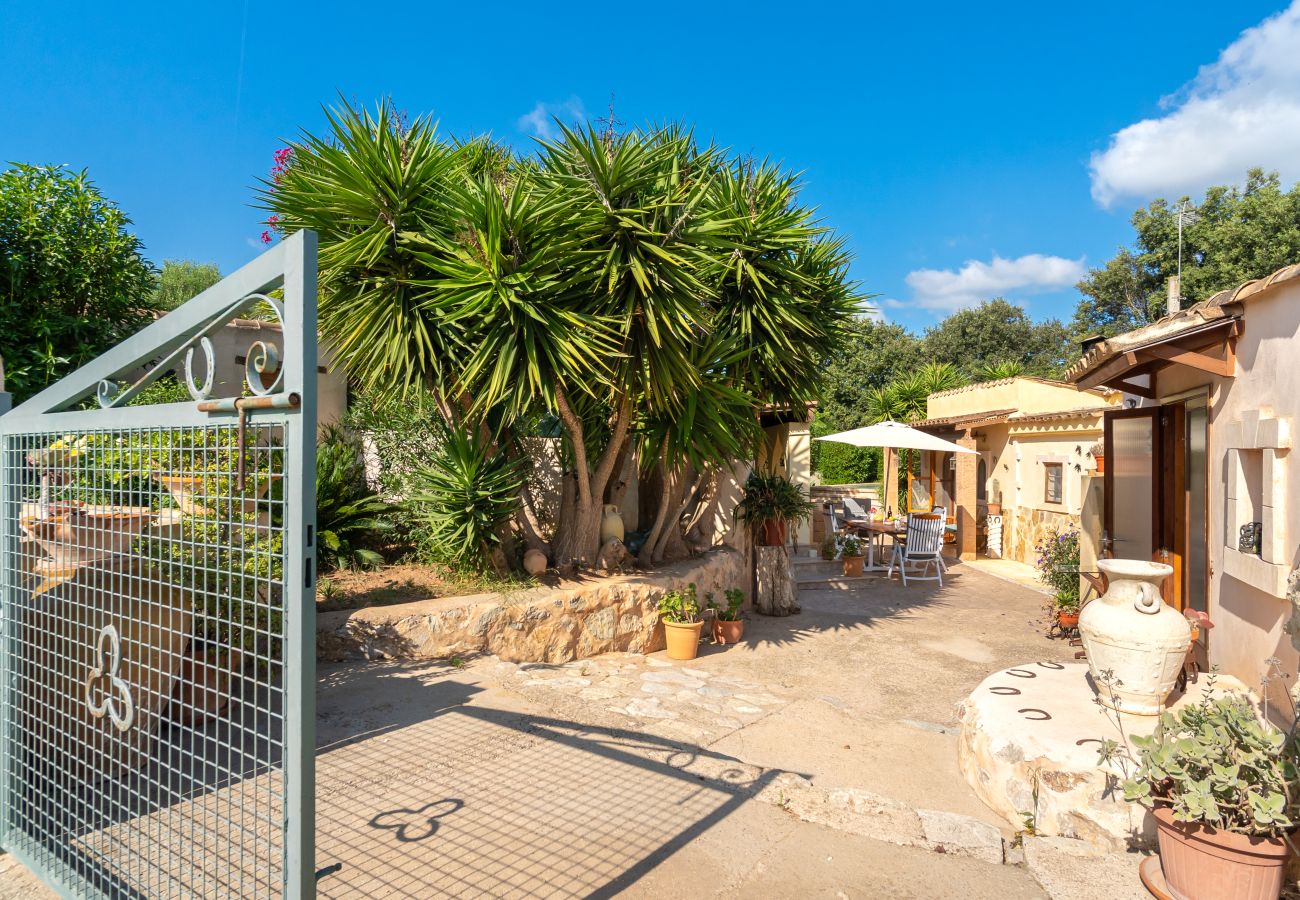 Country house in Arta - KASHMIR Finca for 3 with pool in Artá