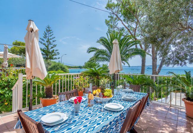  in Alcúdia - Bell Punt  House for 6 only 10 meters to the sea in Alcudia