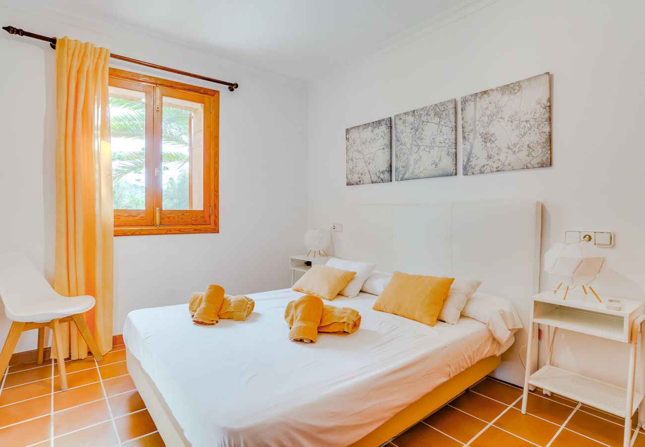 Country house in Pollensa / Pollença - La Caseta  Finca for 6 with pool in Puerto Pollensa