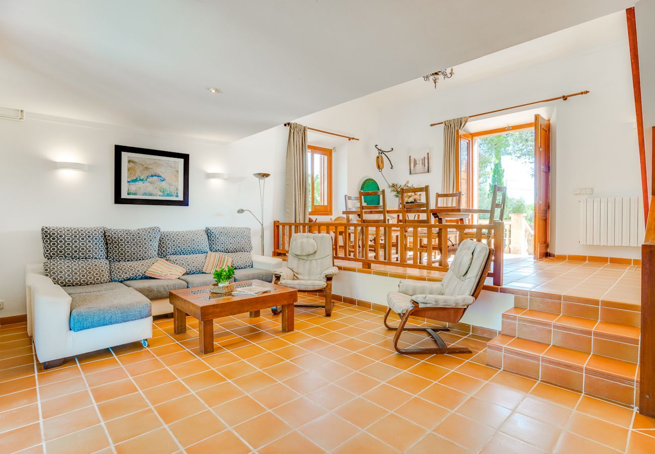 Country house in Pollensa / Pollença - La Caseta  Finca for 6 with pool in Puerto Pollensa