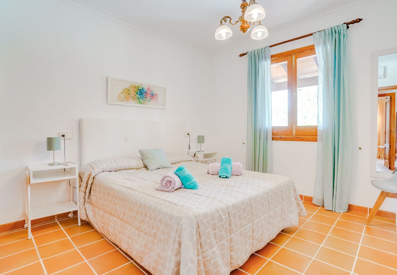 Country house in Pollensa / Pollença - La Caseta  Finca for 6 with pool in Puerto Pollensa