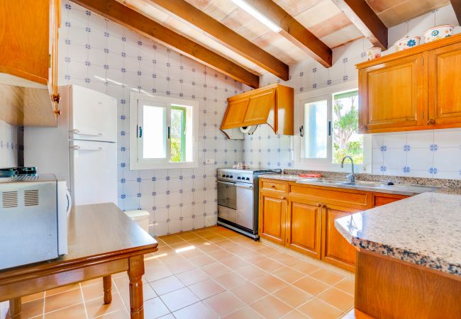 Country house in Port de Pollença - ROTES Finca for 6 with pool in Pollensa 250 m from the beach