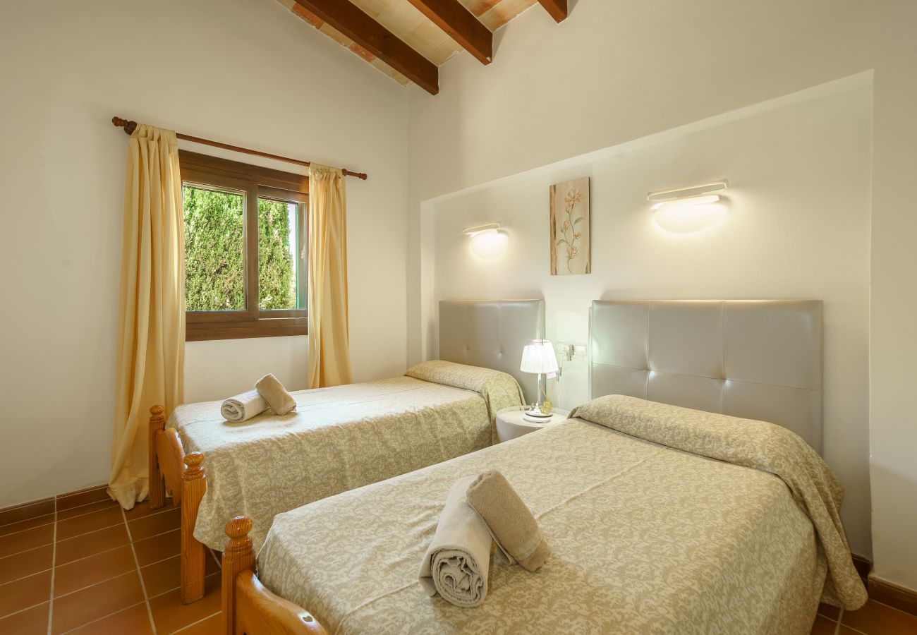 Country house in Port de Pollença - ROTES Finca for 6 with pool in Pollensa 250 m from the beach