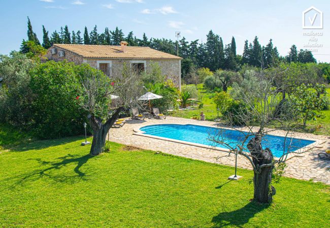 Country house in Buger - Finca SON TRESCO for 11 in Buger with Pool