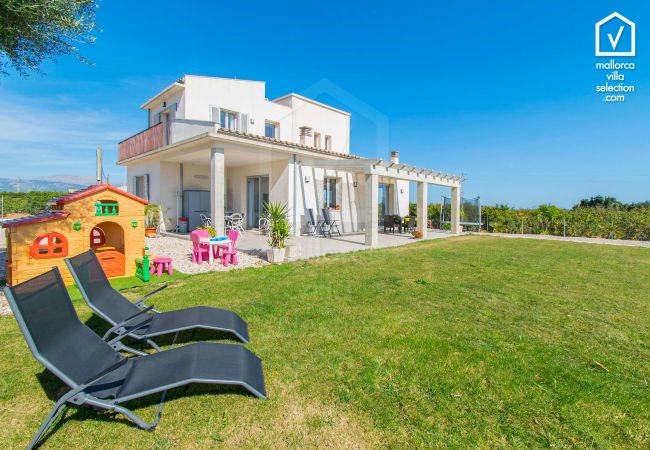 Country house in Llubi - C285 Albamar by Mallorca Villa Selection Country house in Llubi - C285 Albamar by Mallorca Villa Selection
