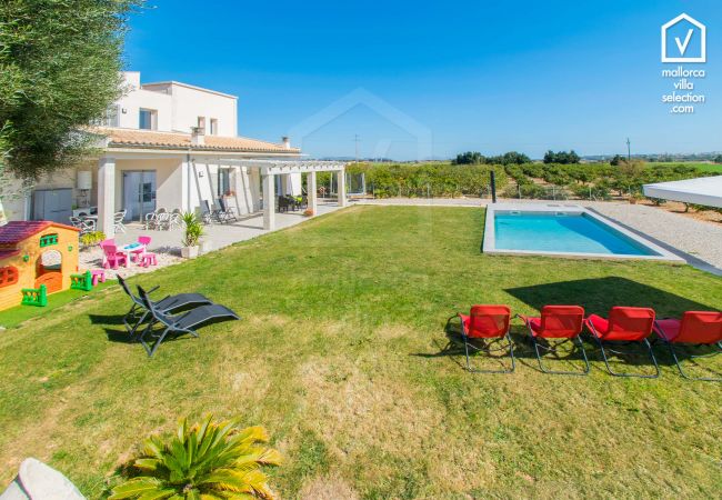 Country house in Llubi - C285 Albamar by Mallorca Villa Selection Country house in Llubi - C285 Albamar by Mallorca Villa Selection