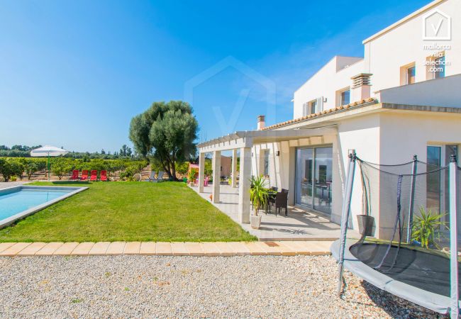 Country house in Llubi - C285 Albamar by Mallorca Villa Selection Country house in Llubi - C285 Albamar by Mallorca Villa Selection