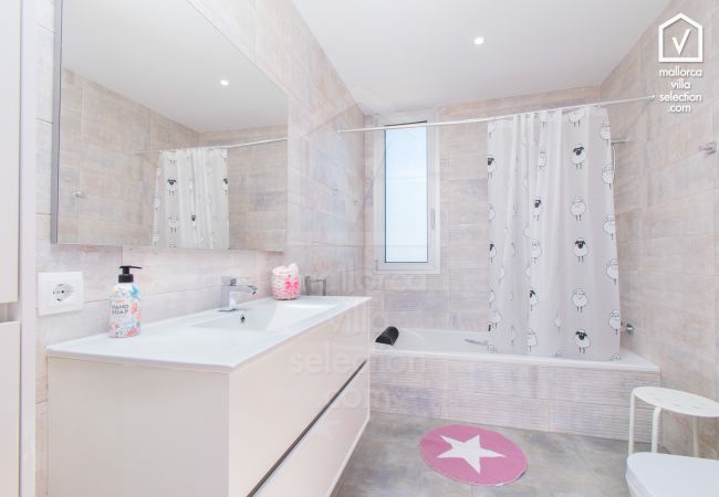 Country house in Llubi - C285 Albamar by Mallorca Villa Selection Country house in Llubi - C285 Albamar by Mallorca Villa Selection