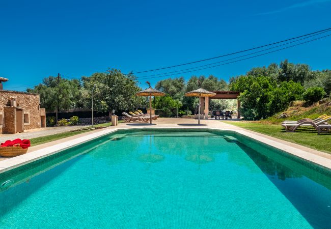 Country house in Santanyi - ES FIGUERAL Finca for 8 in Santanyi with pool