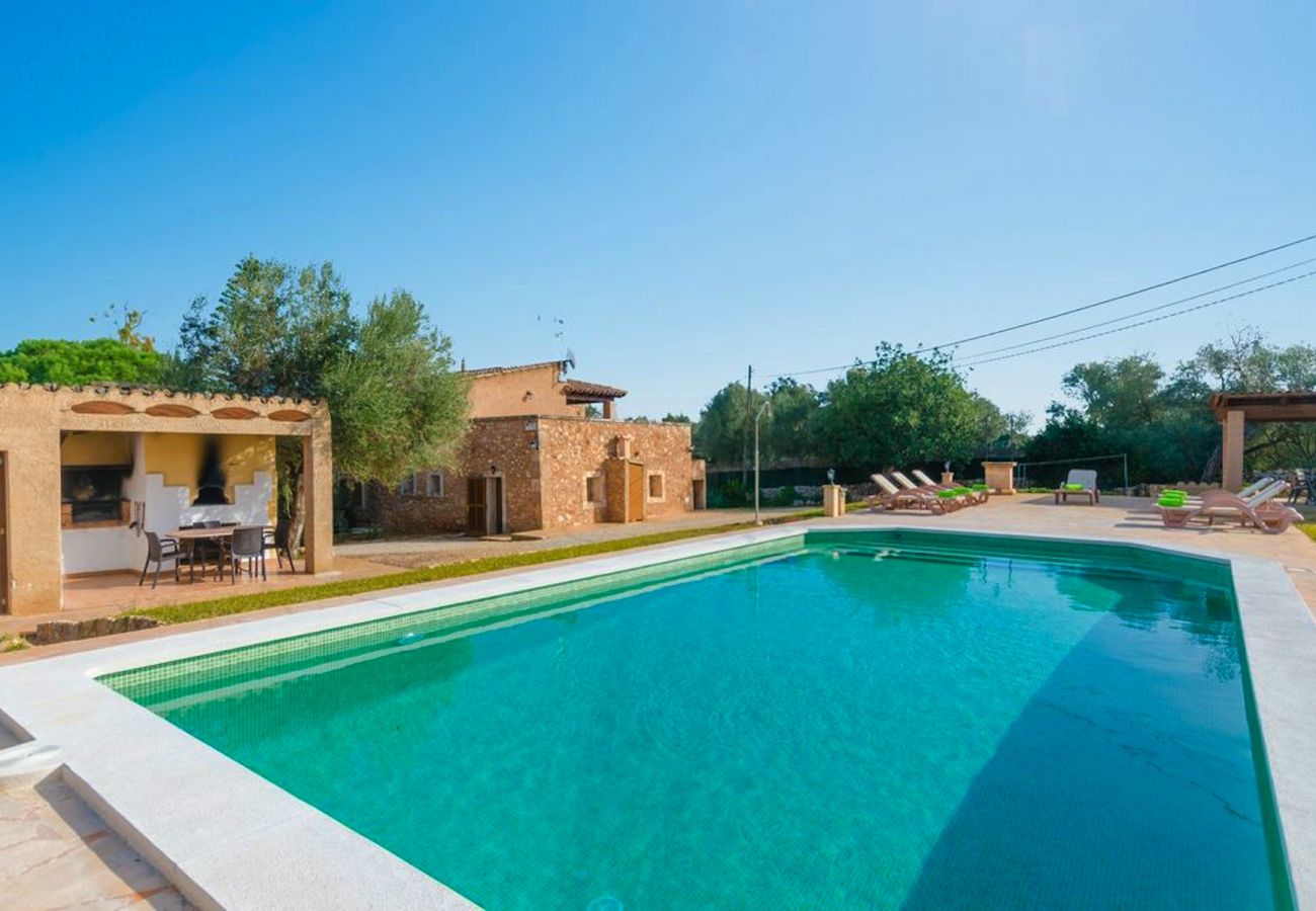 Country house in Santanyi - ES FIGUERAL Finca for 8 in Santanyi with pool