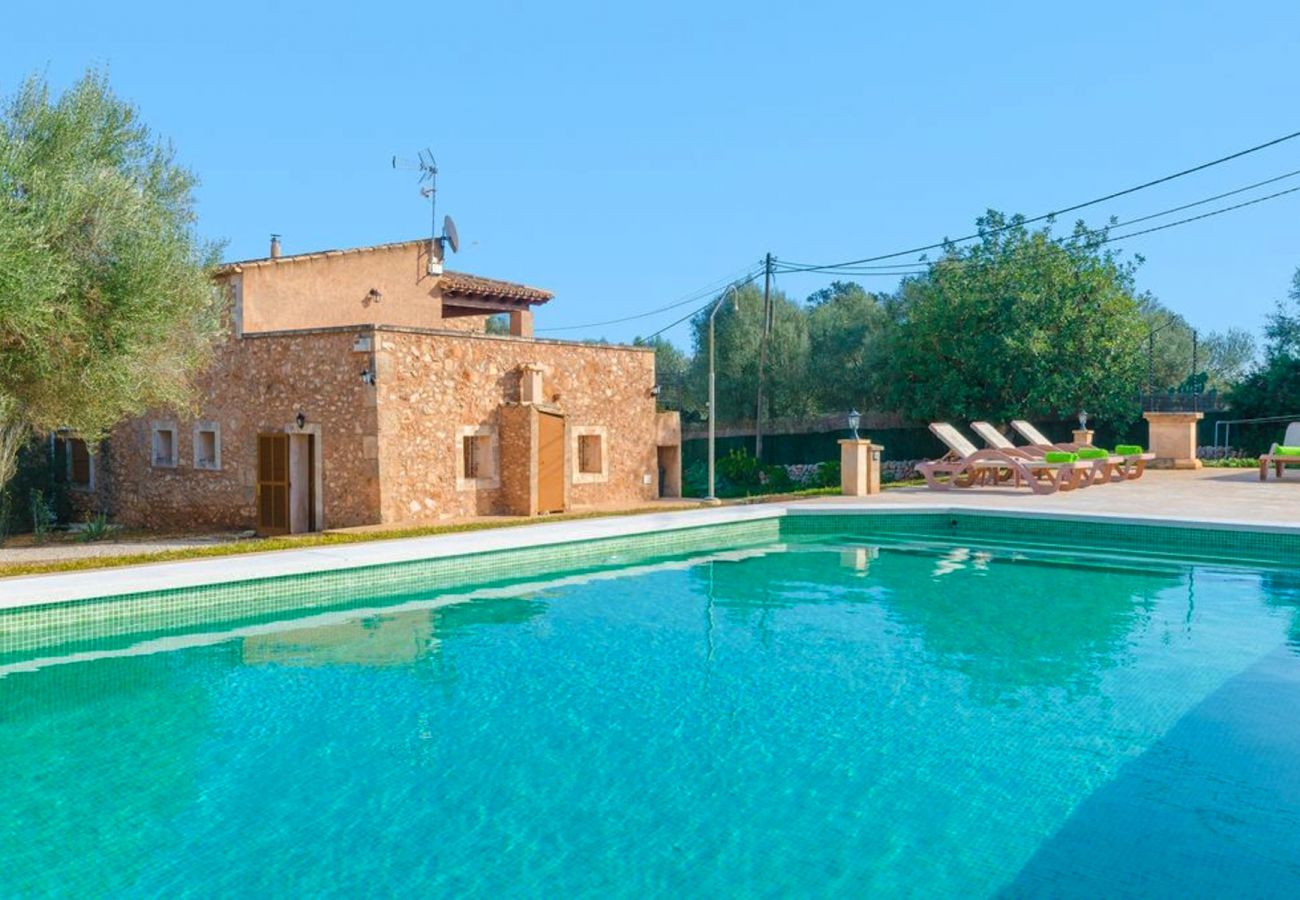 Country house in Santanyi - ES FIGUERAL Finca for 8 in Santanyi with pool