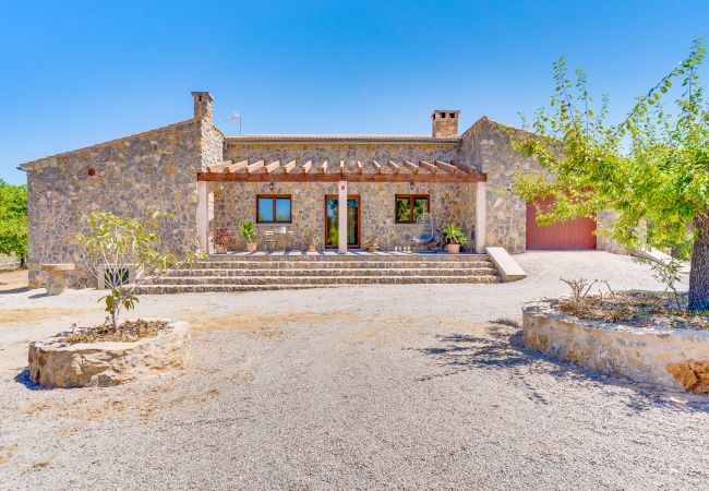 Country house in Arta - Bellpuig Finca for 10 people with Pool in Arta