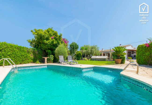  in Alcúdia - Villa MOLI DEN FANALS for 6 with pool in Alcudia