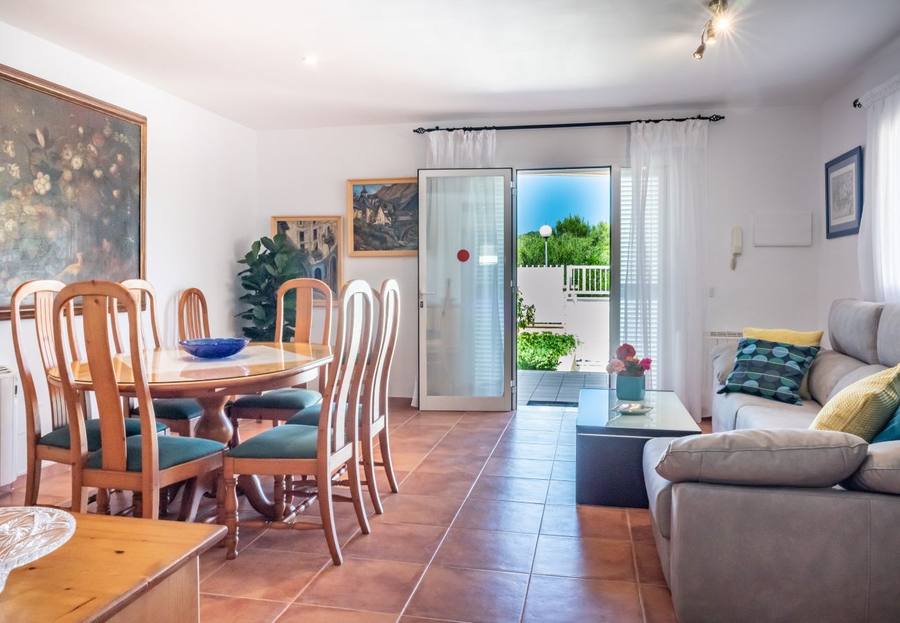 Townhouse in Alcudia - Estrella for 8 to 350m from the beach with swimming pool in Alcudia AC, WiFi