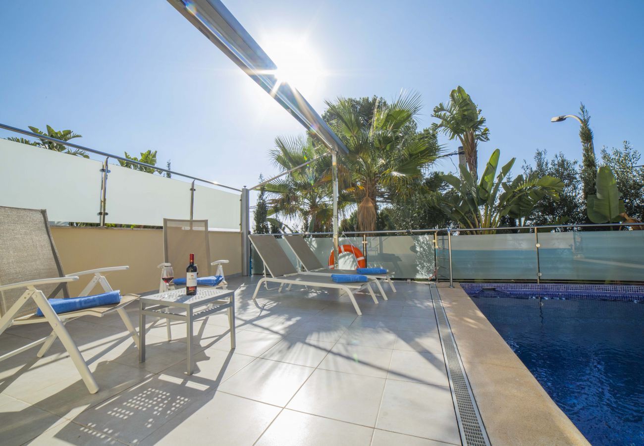Chalet in Alcudia - Alcanada 1 for 8 with swimming pool 70m from the sea