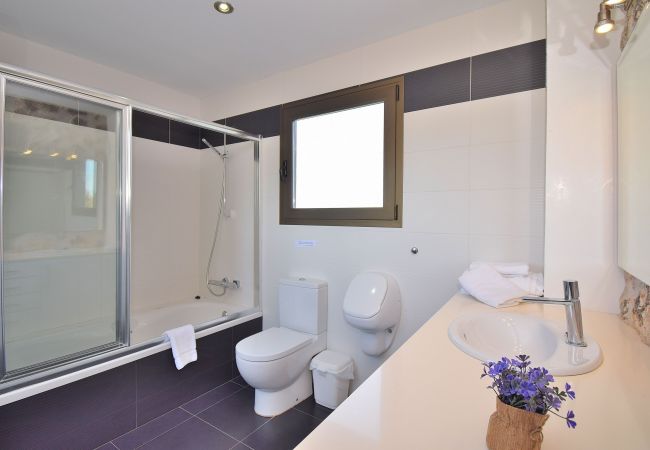 Country house in Muro - 108 Finca Son Morey Tarongers ETV/14340 by Mallorc Country house in Muro - 108 Finca Son Morey Tarongers ETV/14340 by Mallorc