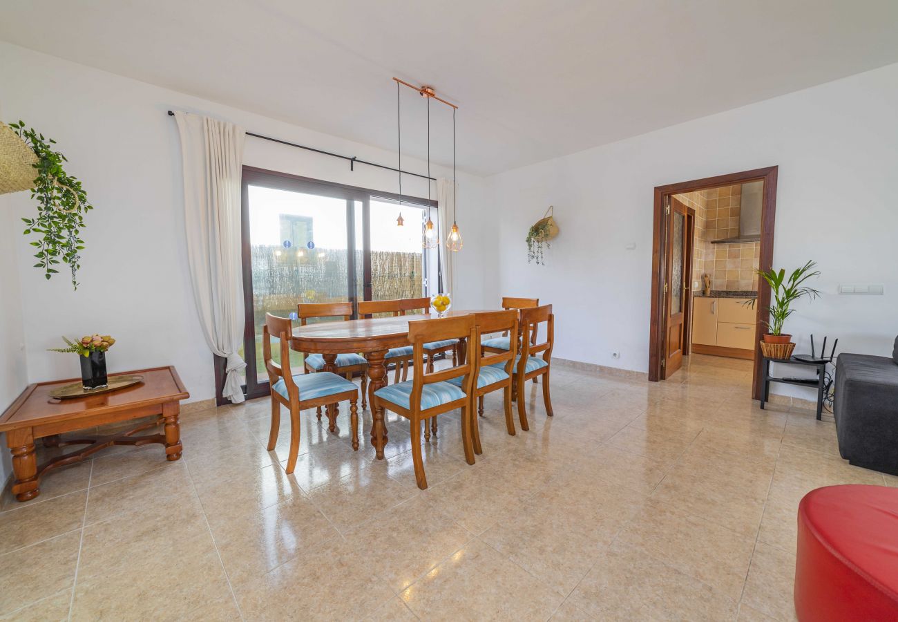 Chalet in Alcudia - Villa Ibiza 350m from the beach, swimming pool, biliar and ping pong.