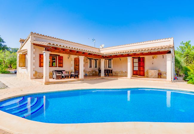 Country house in Buger - GENET Rural Finca for 6 with pool in Buger