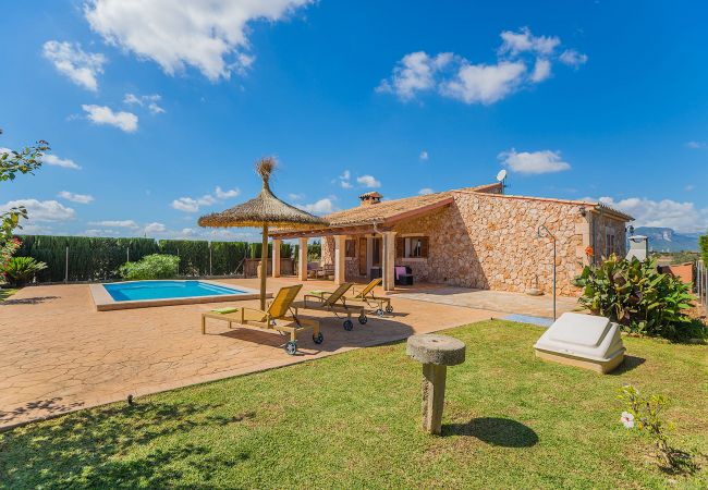 Villa in Sencelles - GRAU PETIT Natural stone villa with swimming pool and Wi-Fi