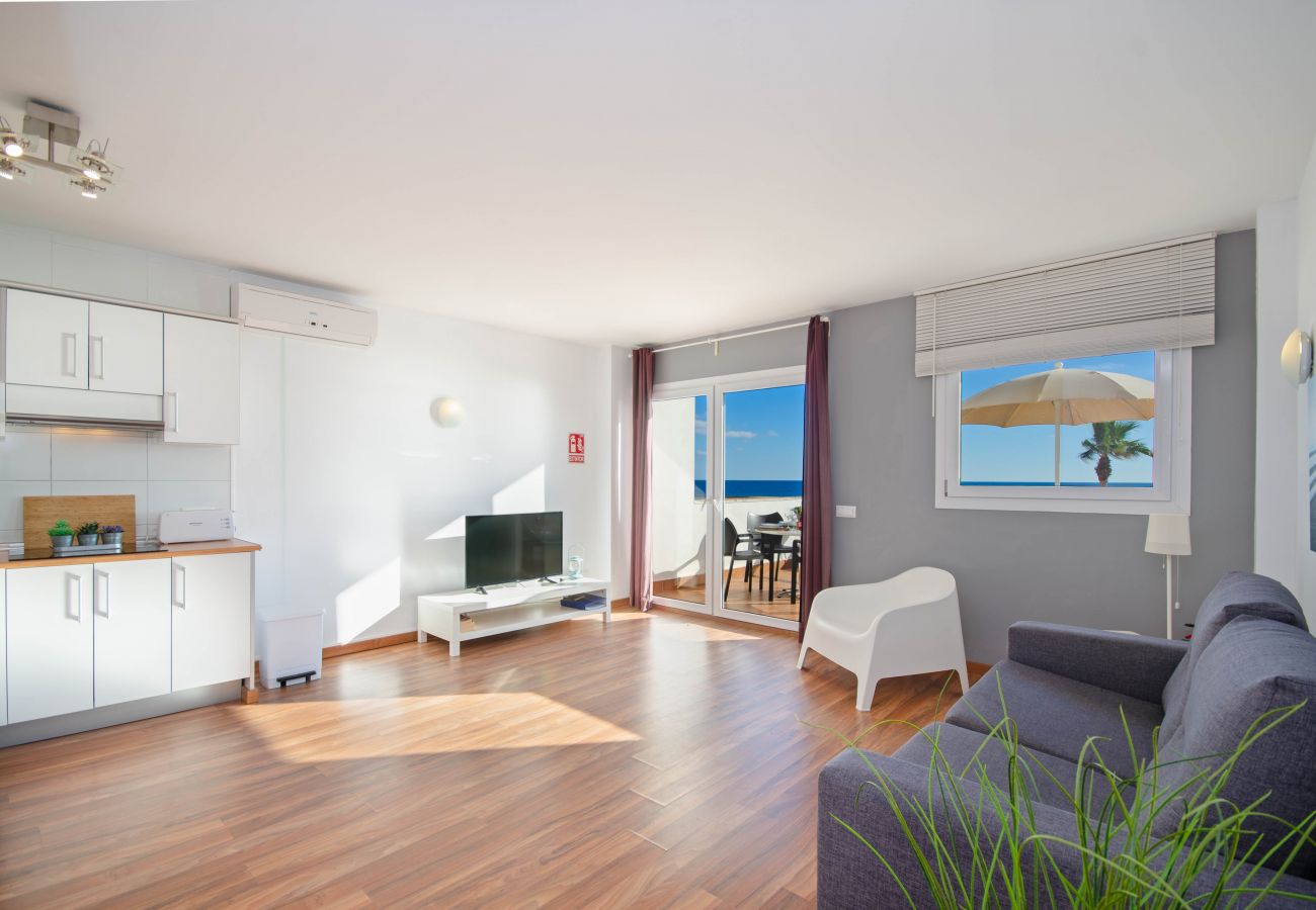 Apartment in S´illot-Cala morlanda - ROSA DEL VENTS 2-A with terrace and sea views