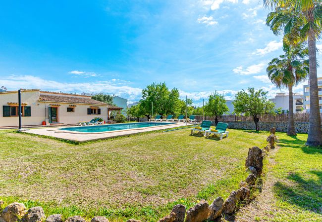 Villa in Alcudia - GALLINA Finca with pool for 8 people in Alcudia