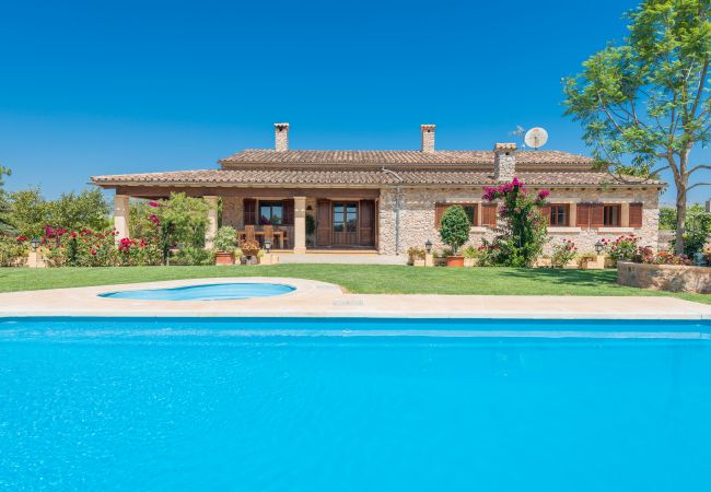 Country house in Sa Pobla - Traditional Majorcan finca in Buger