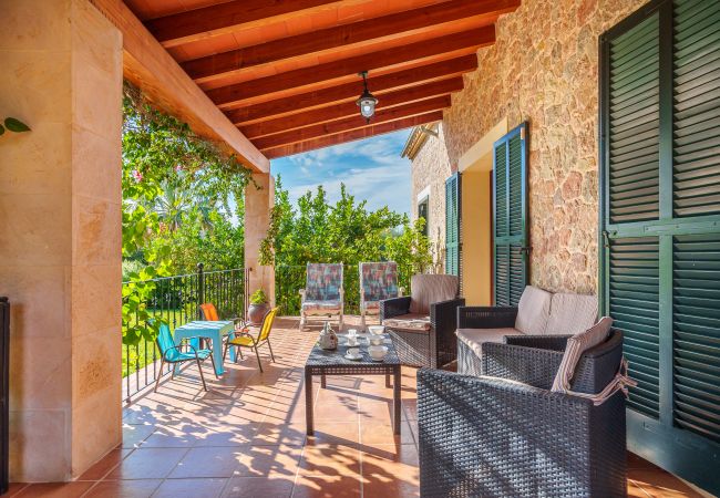 Villa in Alcudia - Can Torretes  for 8 with pool just a few metres from the Alcudia village
