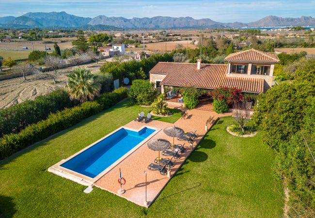 Villa in Alcudia - Can Torretes  for 8 with pool just a few metres from the Alcudia village