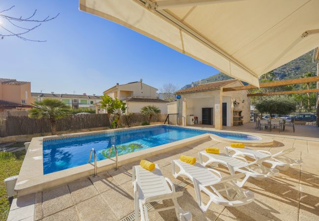 House in Alcudia - Casa Juani for 8 with pool, a few metres from the beach and all comforts.