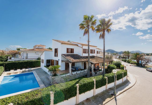 Villa in Alcudia - Es Mollet for 8 with sea view and swimming pool