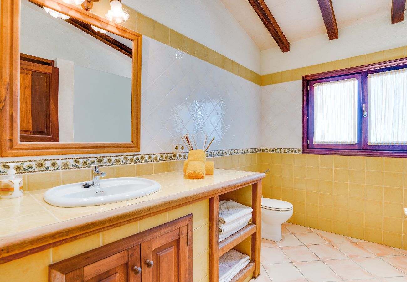 Country house in Petra - Nines with pool for 6 in Petra