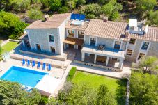 Villa in Alcúdia - Finca rústica con vistas al mar y ETV