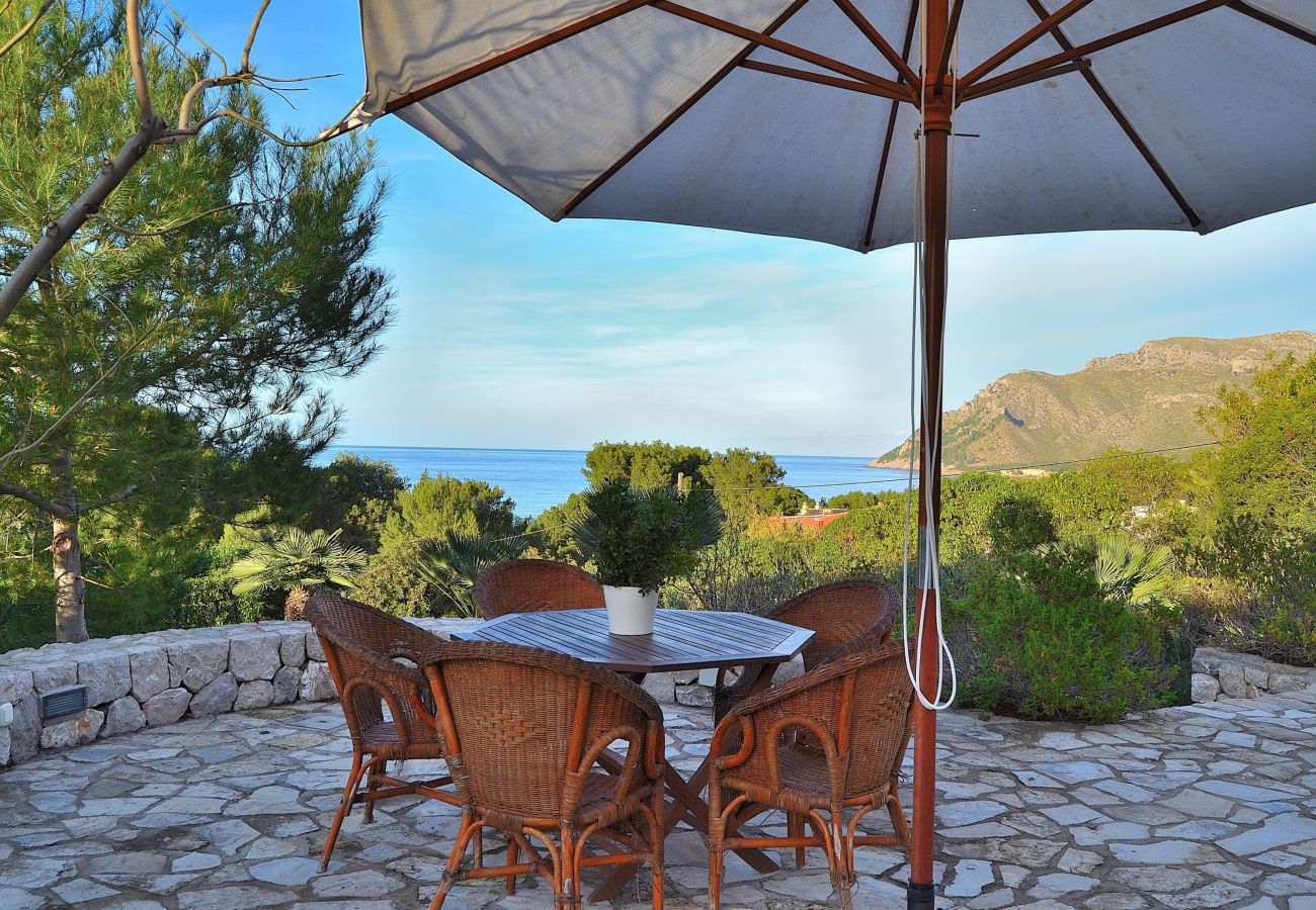 Villa avec vue sur la mer, calme, belle