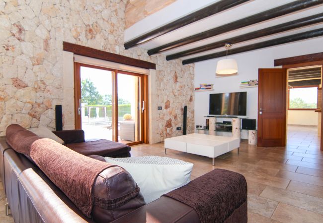 Domaine à Sa Pobla - 140 Villa Son Ferragut VT/2073  by Mallorca Charm Domaine à Sa Pobla - 140 Villa Son Ferragut VT/2073  by Mallorca Charm