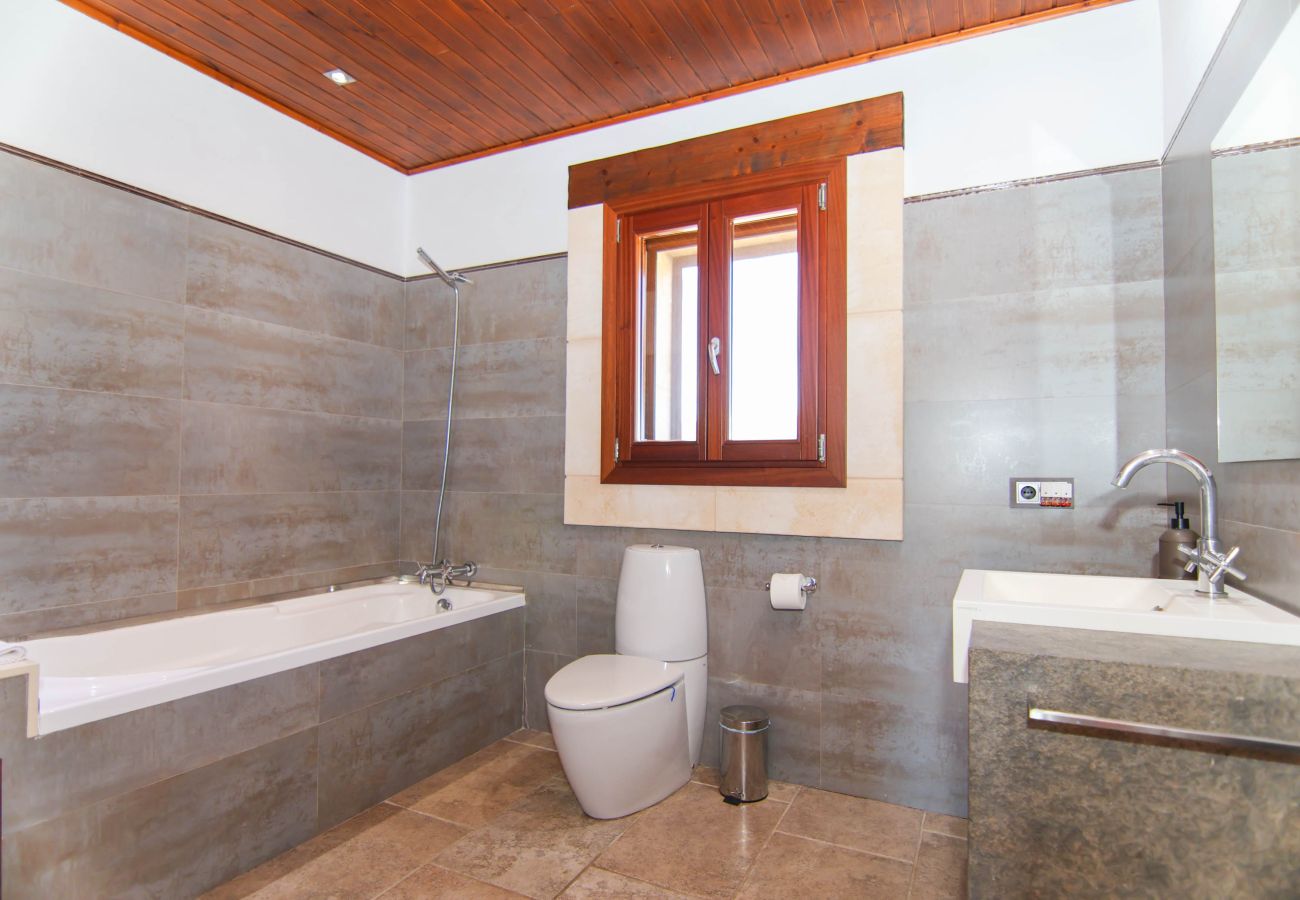 Domaine à Sa Pobla - 140 Villa Son Ferragut VT/2073  by Mallorca Charm Domaine à Sa Pobla - 140 Villa Son Ferragut VT/2073  by Mallorca Charm