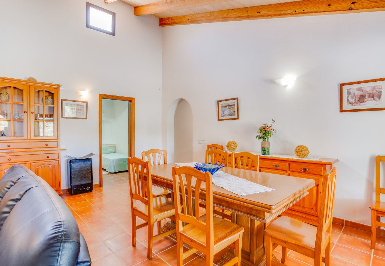 Villa à Alcudia - LORENZO Finca pour 9 personnes à Alcudia. AC et WiFi gratuit