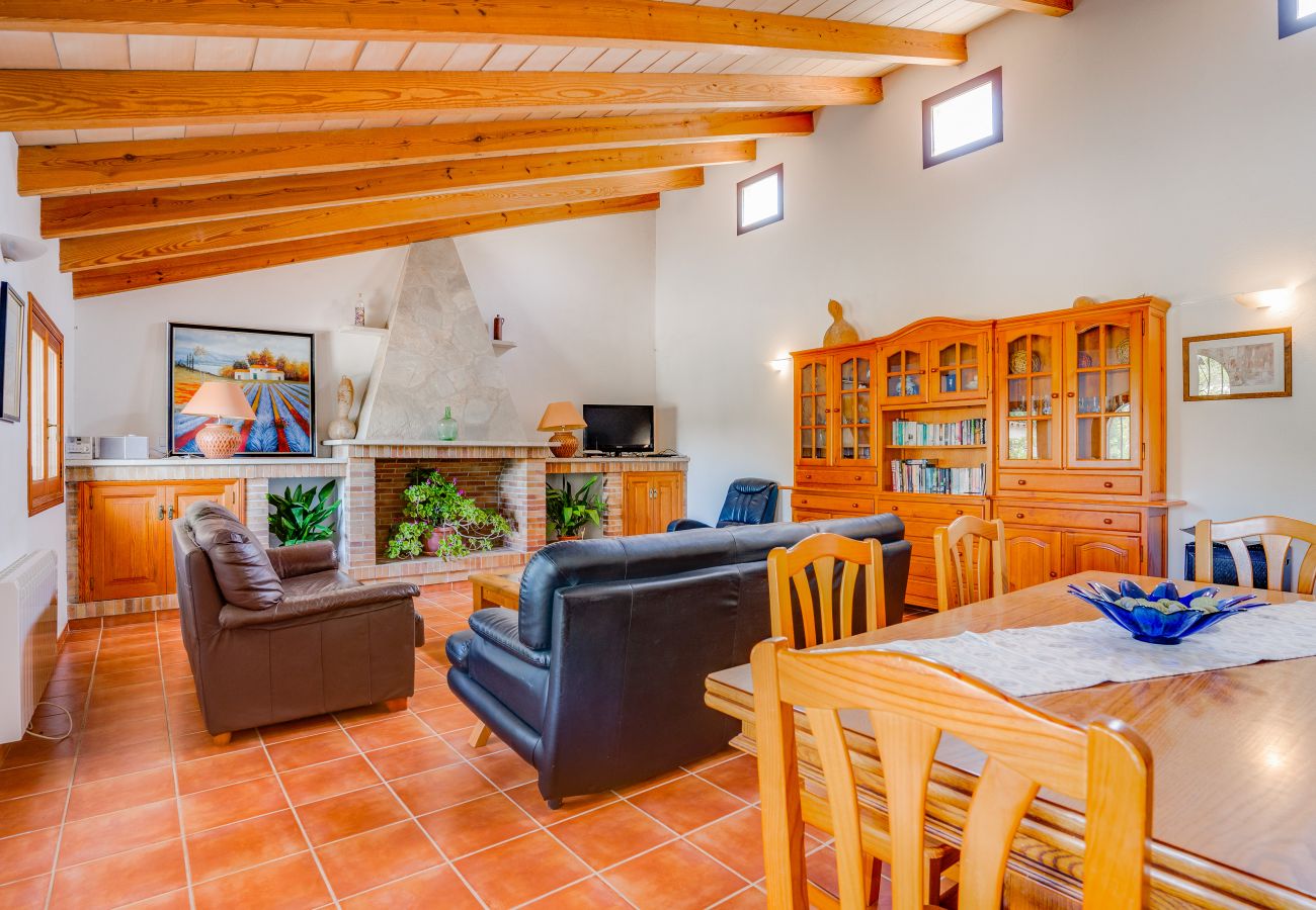 Villa à Alcudia - LORENZO Finca pour 9 personnes à Alcudia. AC et WiFi gratuit