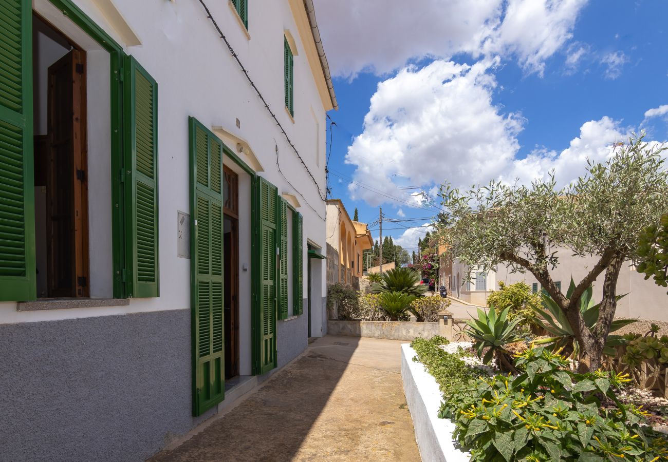 maison majorquine, location de vacances, village tranquille, Ariany