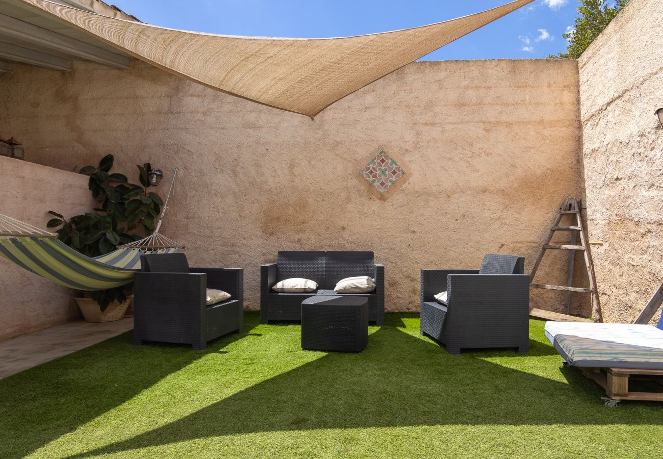maison majorquine, location de vacances, village tranquille, Ariany
