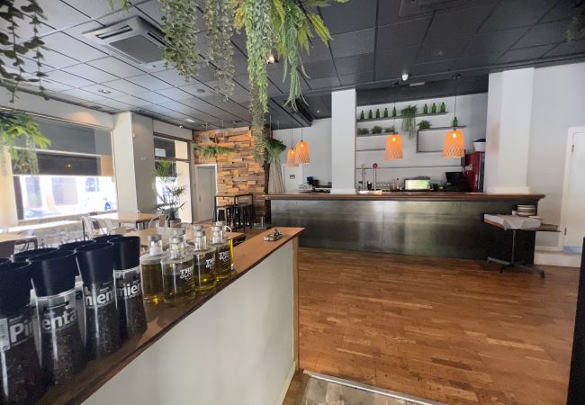 Local Commercial à Alcúdia -  restaurante en Pto. Alcudia (traspasado) Local Commercial à Alcúdia -  restaurante en Pto. Alcudia (traspasado)