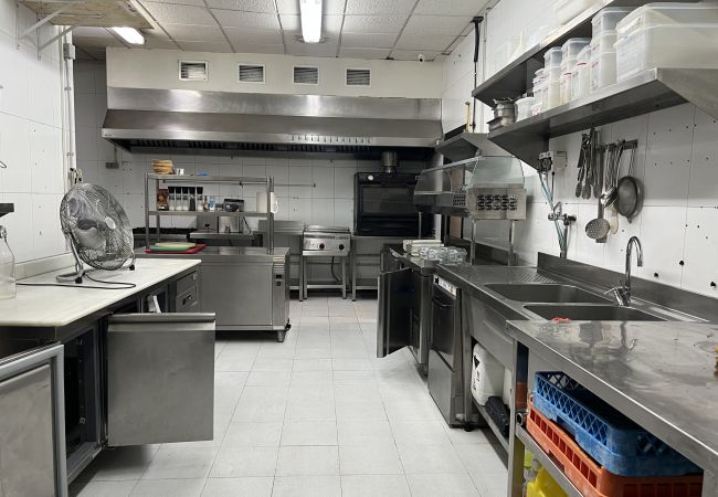 Local Commercial à Alcúdia -  restaurante en Pto. Alcudia (traspasado) Local Commercial à Alcúdia -  restaurante en Pto. Alcudia (traspasado)