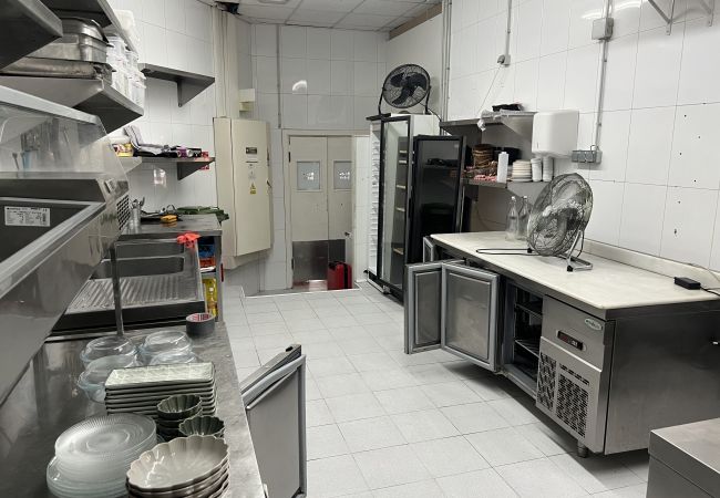 Local Commercial à Alcúdia -  restaurante en Pto. Alcudia (traspasado) Local Commercial à Alcúdia -  restaurante en Pto. Alcudia (traspasado)