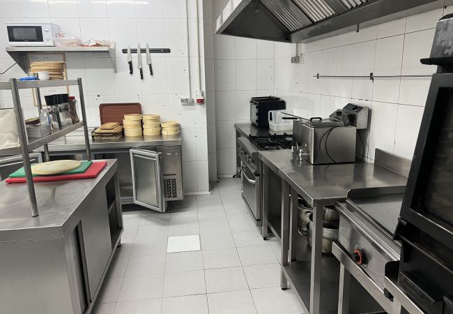 Local Commercial à Alcúdia -  restaurante en Pto. Alcudia (traspasado) Local Commercial à Alcúdia -  restaurante en Pto. Alcudia (traspasado)